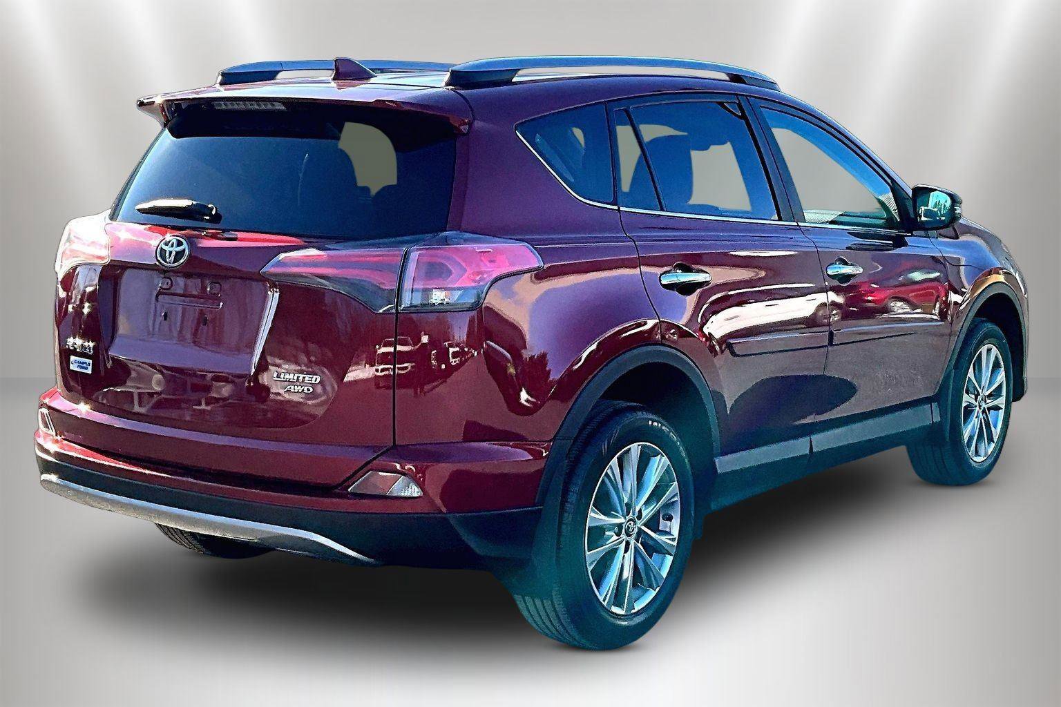 Used 2018 Toyota RAV4 Limited image 2