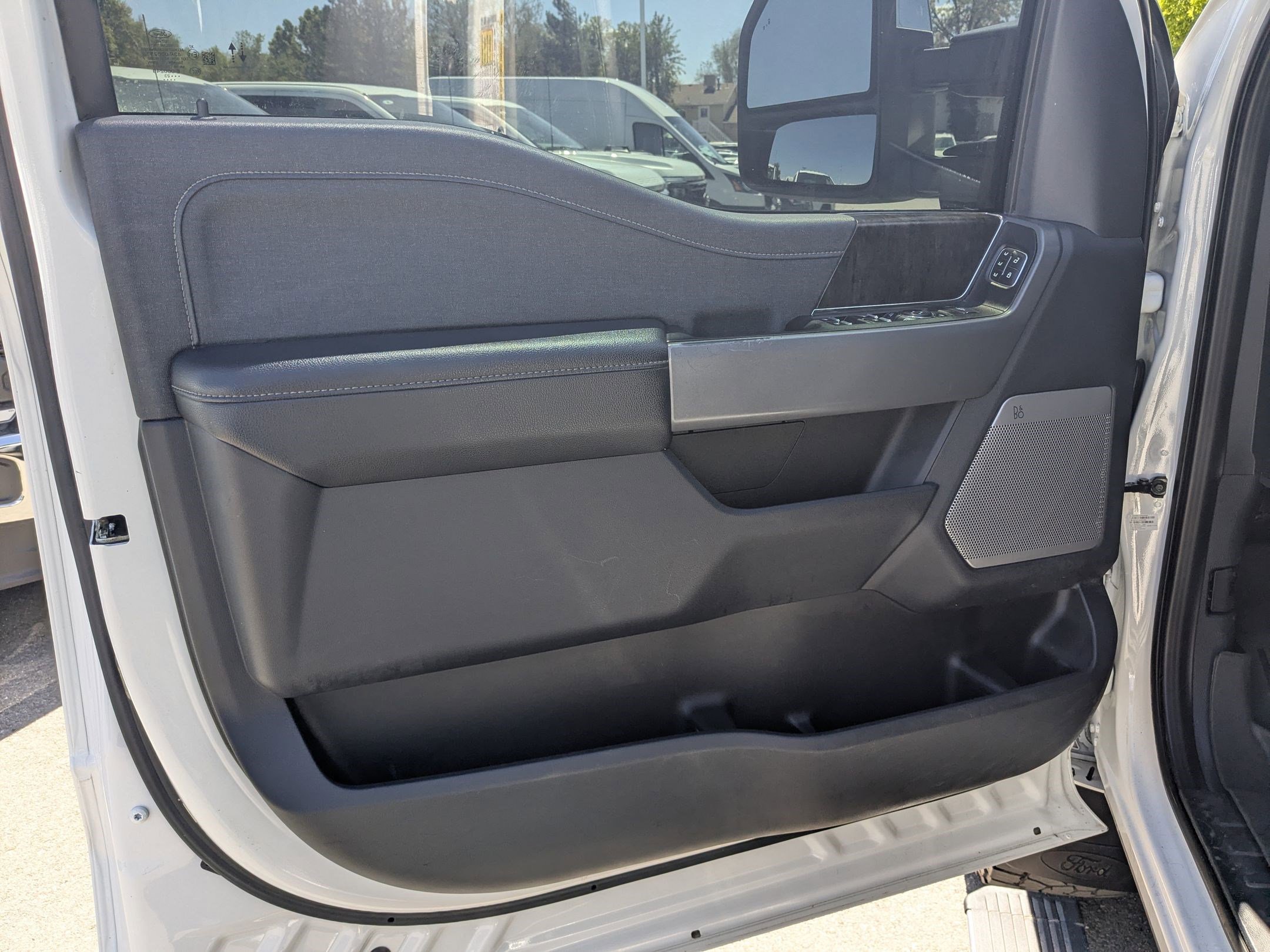 Certified 2023 Ford F350 Lariat w/ Lariat Ultimate Package AWD/4WD image 17