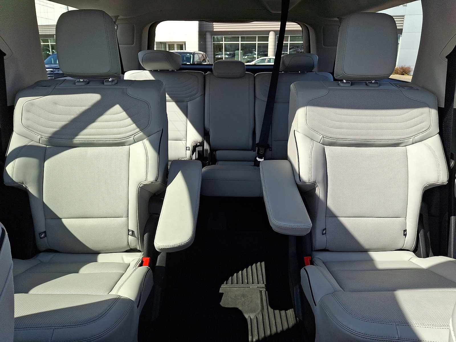 Certified 2025 Ford Expedition Max Platinum w/ Platinum Ultimate Package image 19