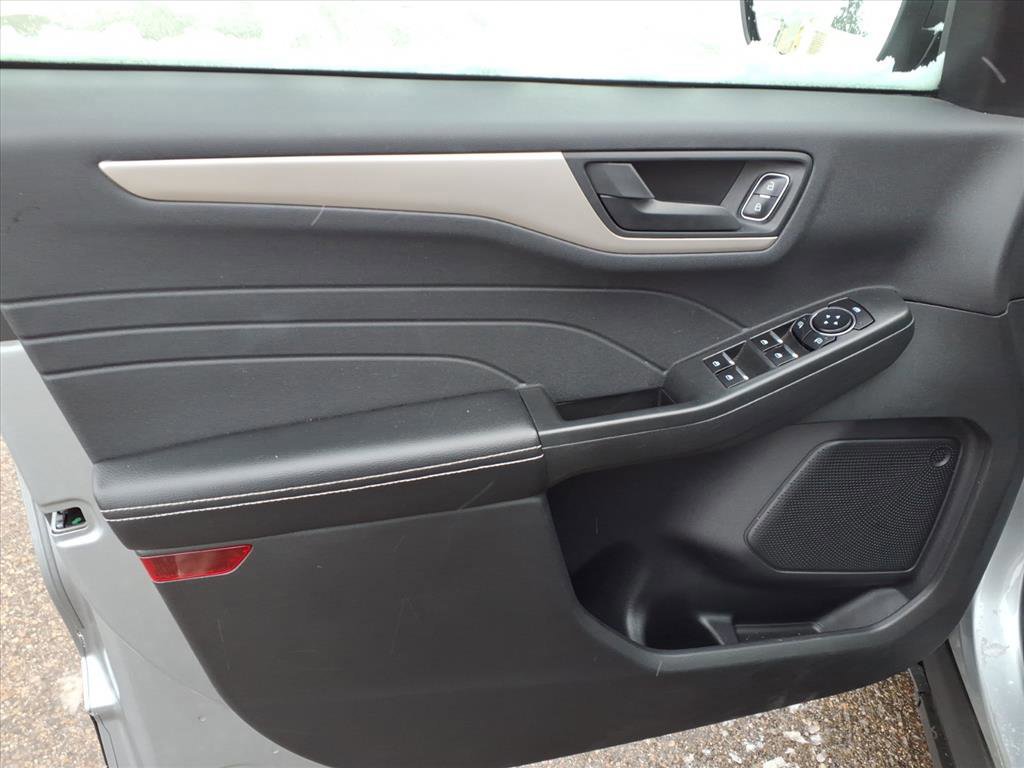 Certified 2022 Ford Escape SE image 13