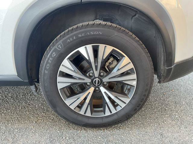 Used 2023 Nissan Rogue SV AWD/4WD image 9