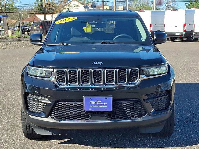 Used 2023 Jeep Grand Cherokee Laredo w/ Luxury Tech Group I AWD/4WD image 7