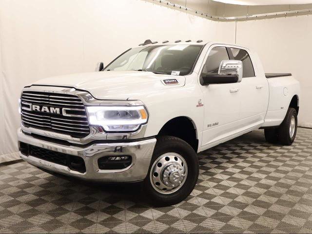 Used 2024 RAM 3500 Laramie image 2