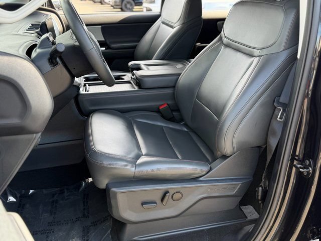 Certified 2025 Ford Expedition Max Active AWD/4WD image 9