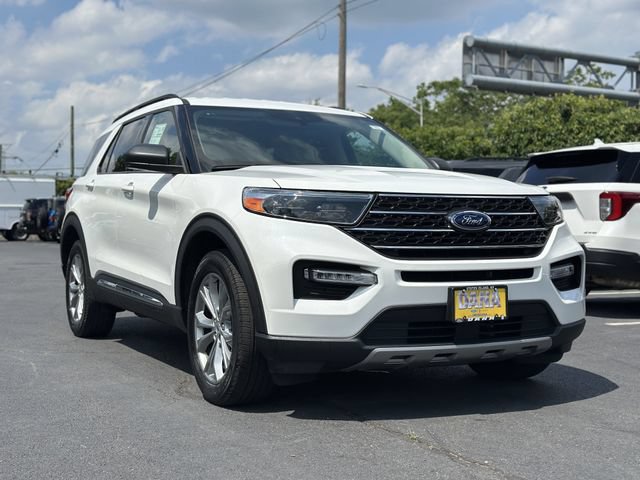 Certified 2023 Ford Explorer XLT w/ Equipment Group 202A AWD/4WD image 43