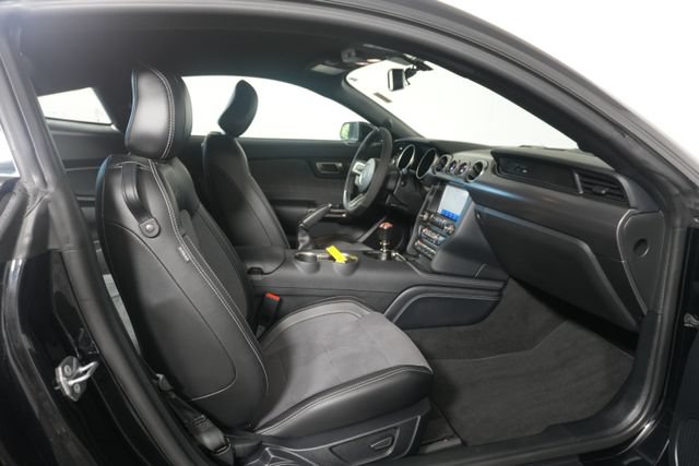 Certified 2020 Ford Mustang Shelby GT350 w/ Technology Package RWD image 26