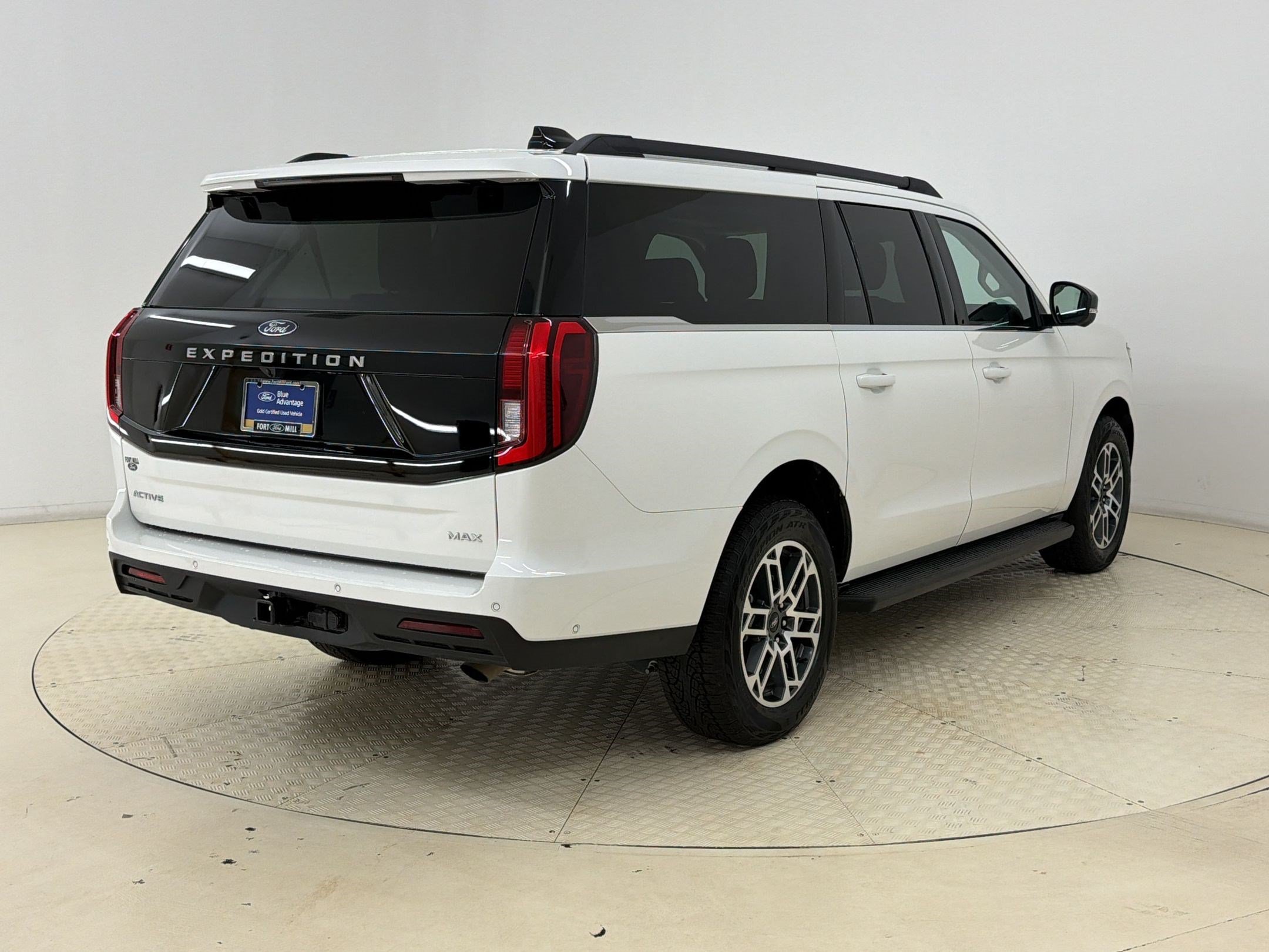 Certified 2025 Ford Expedition Max Active AWD/4WD image 9