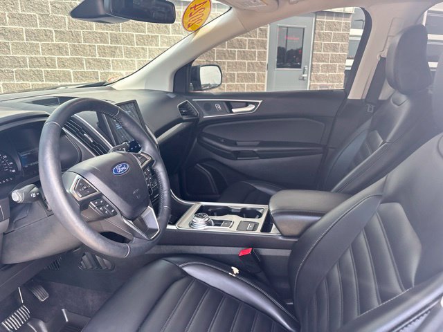 Certified 2024 Ford Edge SEL w/ Convenience Package AWD/4WD image 17
