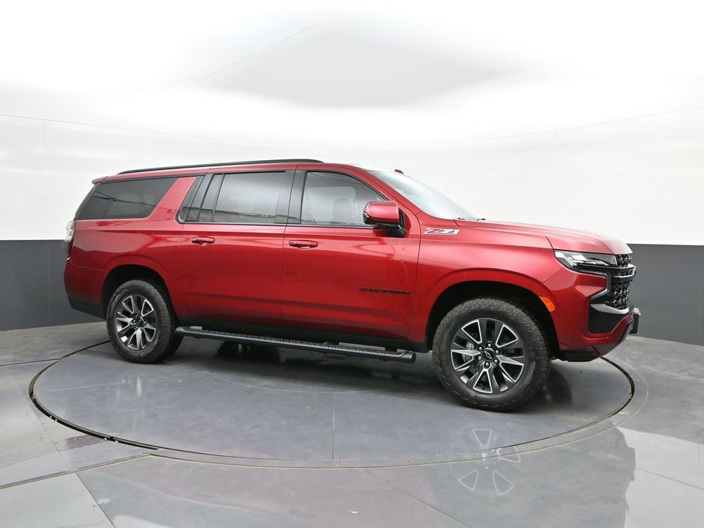 Used 2024 Chevrolet Suburban Z71 w/ Luxury Package AWD/4WD image 17