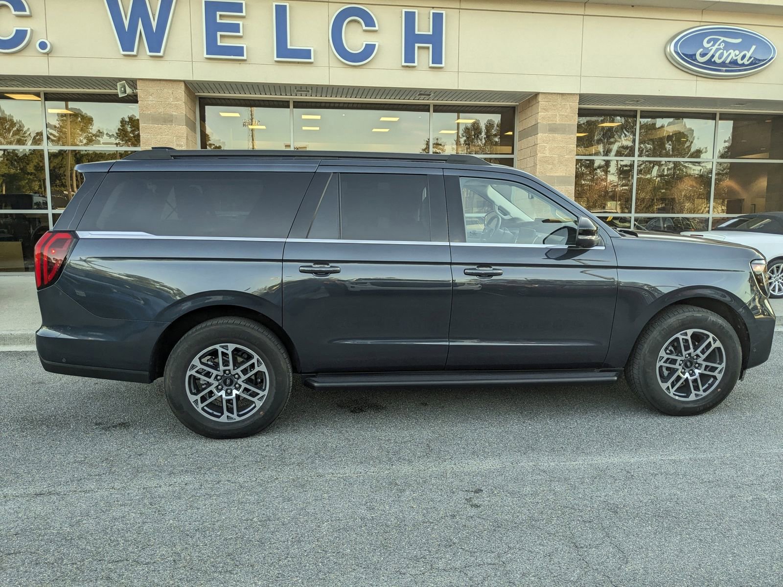 Certified 2025 Ford Expedition Max Active image 6