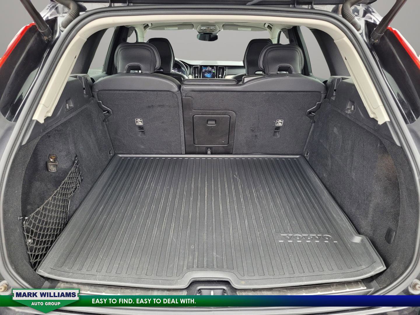 Used 2022 Volvo XC60 B5 Inscription w/ Advanced Package image 30