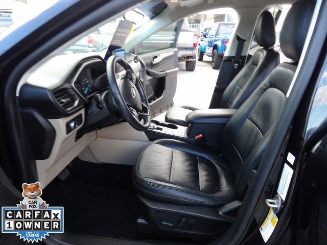 Certified 2021 Ford Escape SE w/ SE Sport Appearance Package image 28