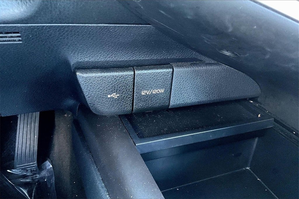 Used 2023 Toyota Camry SE image 26