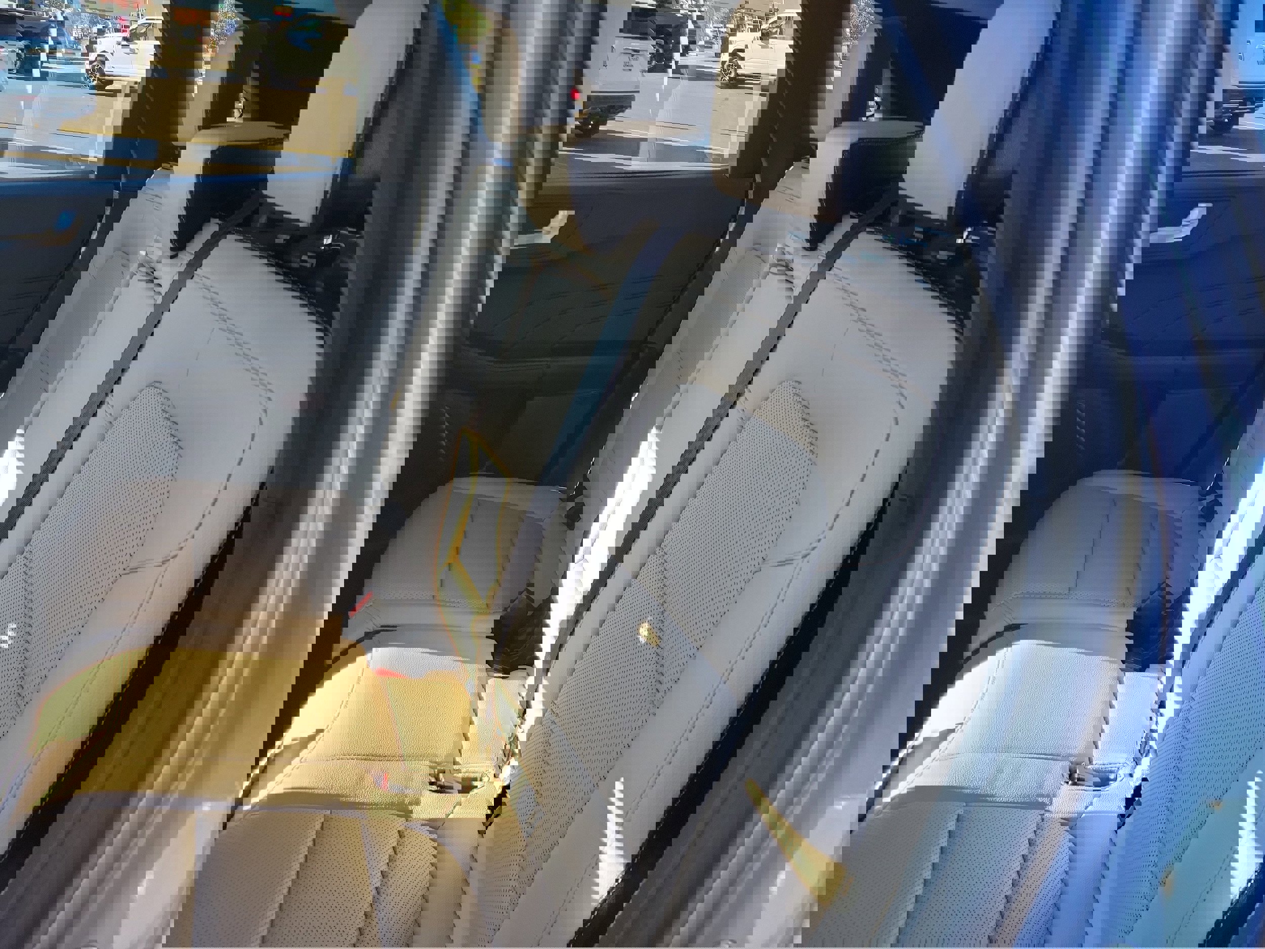 Certified 2022 Ford Escape Titanium image 12