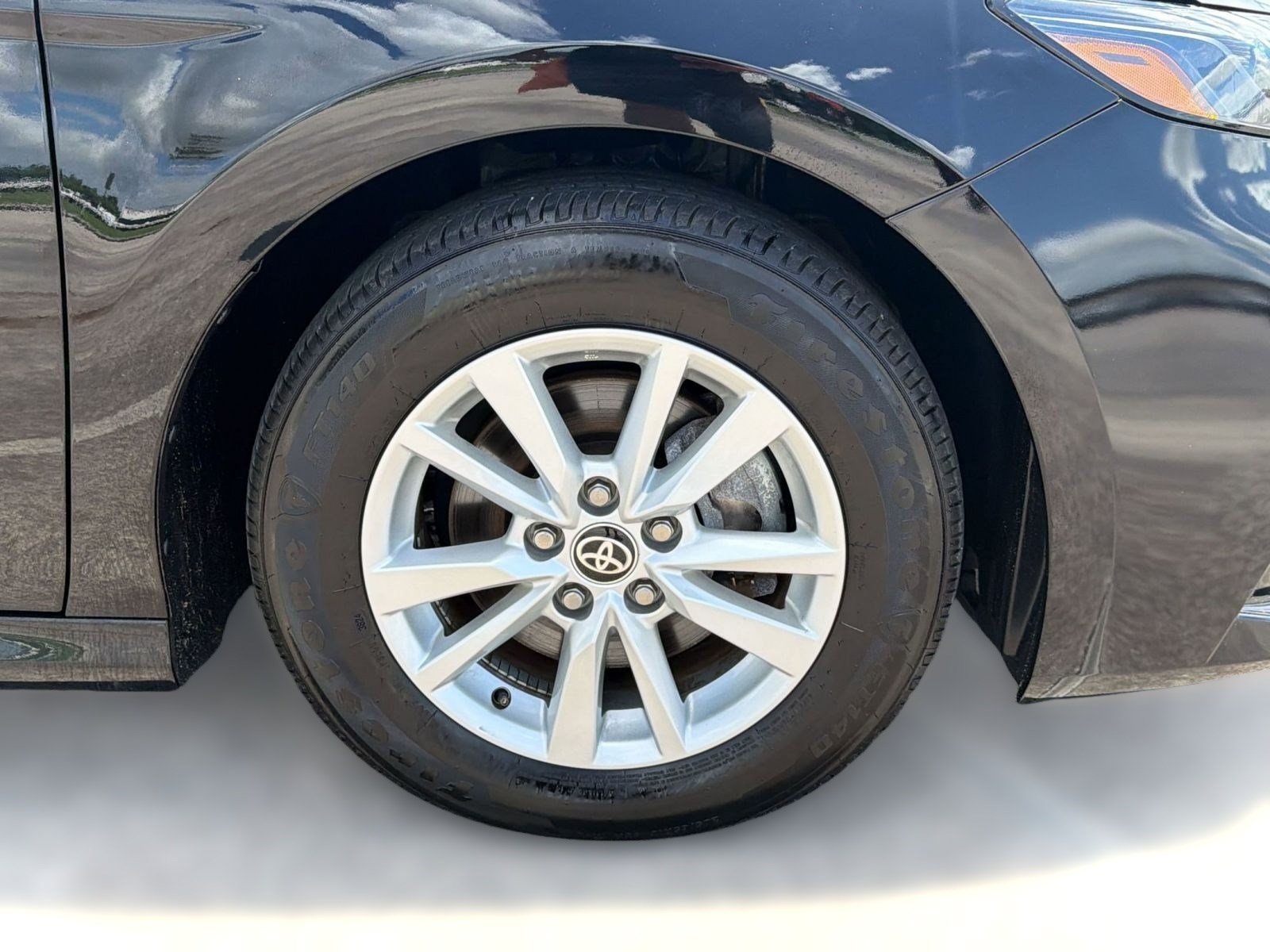 Used 2025 Toyota Camry LE w/ Convenience Package FWD image 12