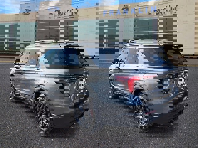 Certified 2025 Ford Explorer ST image 3