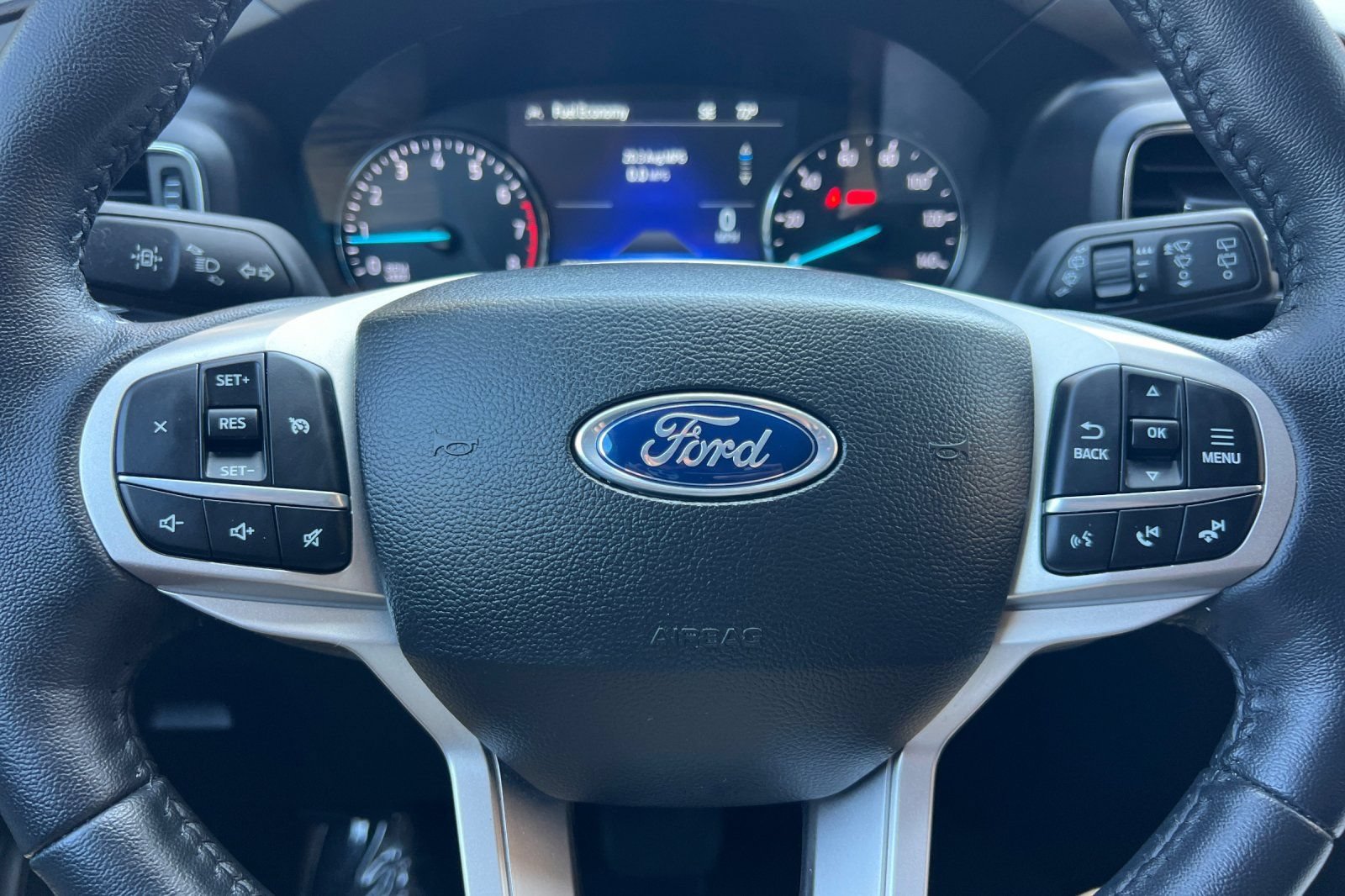 Certified 2023 Ford Explorer XLT w/ Equipment Group 202A AWD/4WD image 34