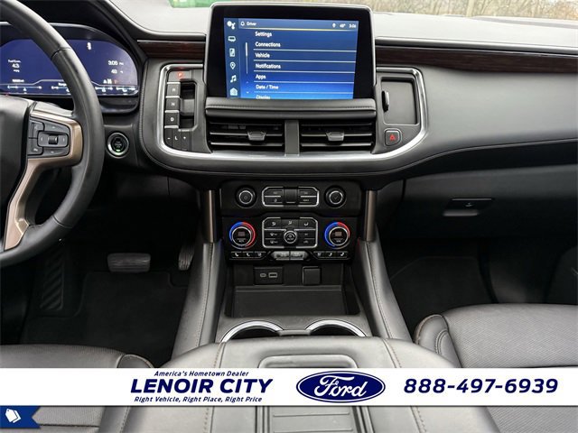 Used 2023 Chevrolet Suburban High Country image 14