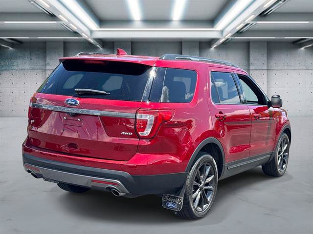 Certified 2017 Ford Explorer XLT w/ Equipment Group 202A AWD/4WD image 4