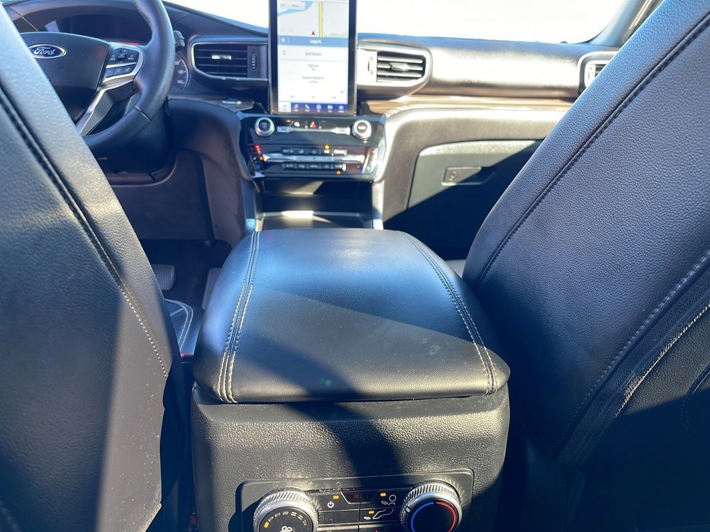 Certified 2023 Ford Explorer Limited w/ Limited Technology Package image 31