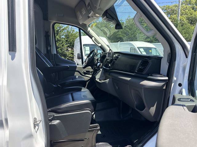 Certified 2025 Ford Transit 250 148 Medium Roof RWD image 28