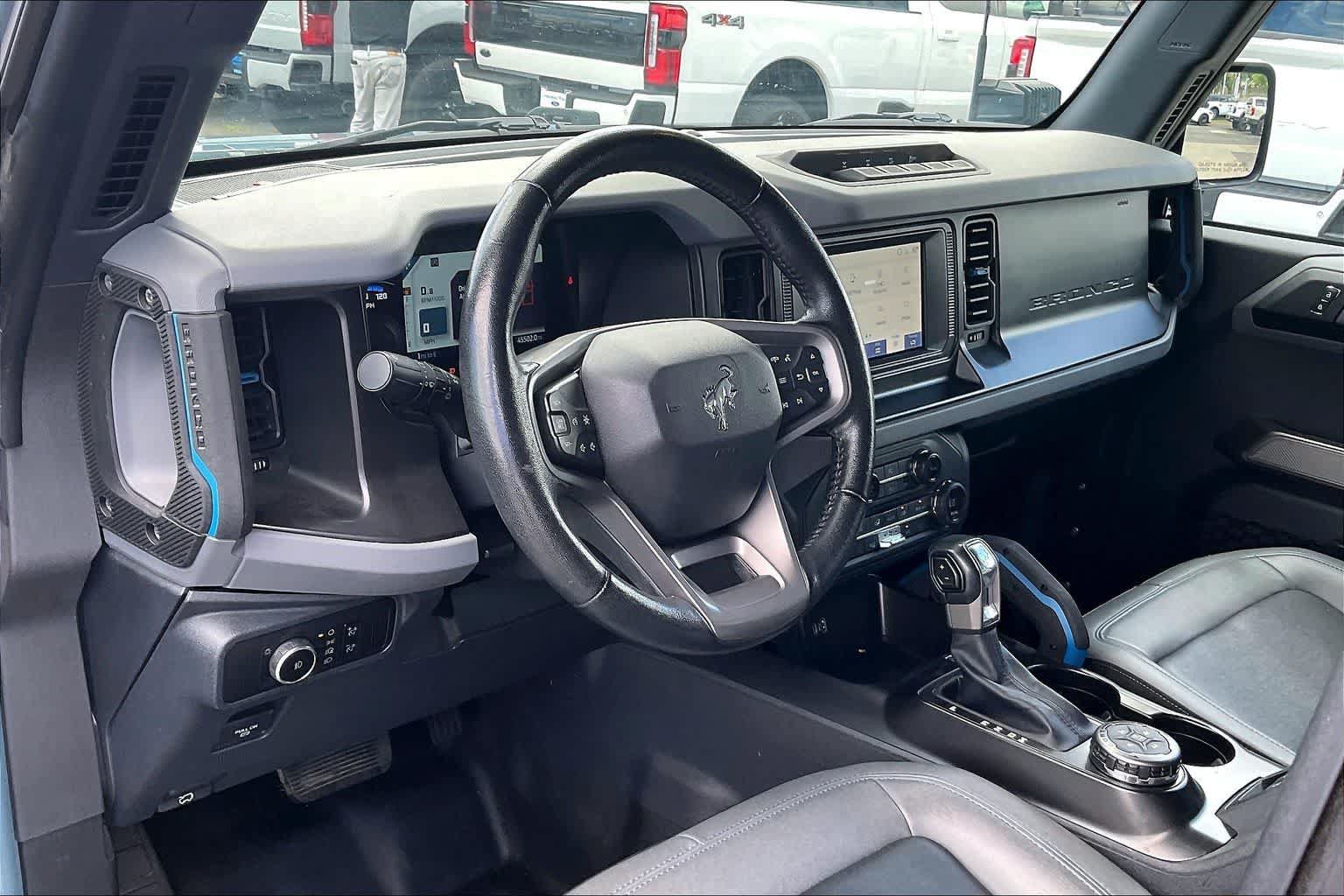 Certified 2023 Ford Bronco Black Diamond w/ Sasquatch Package AWD/4WD image 2