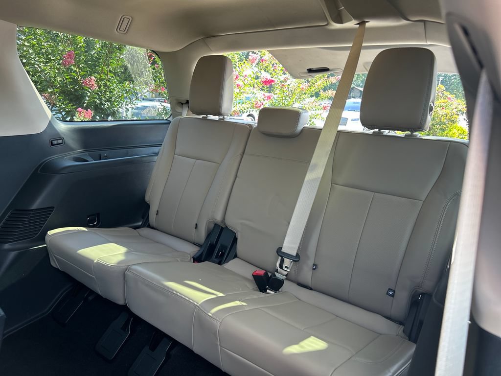 Certified 2023 Ford Expedition XLT RWD image 14