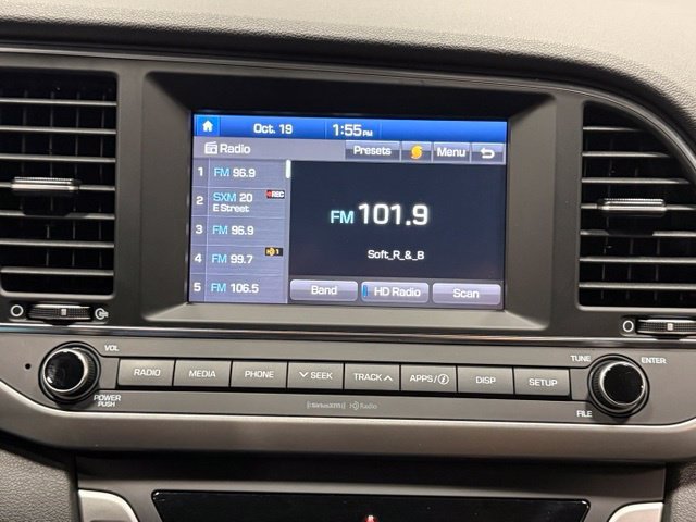 Used 2018 Hyundai Elantra SEL FWD image 25