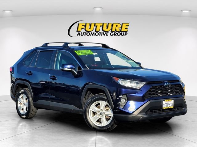 Used 2020 Toyota RAV4 XLE w/ All Weather Liner Package FWD video 1