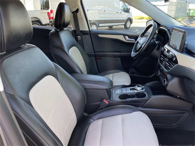 Certified 2022 Ford Escape Titanium w/ Titanium Elite Package image 36