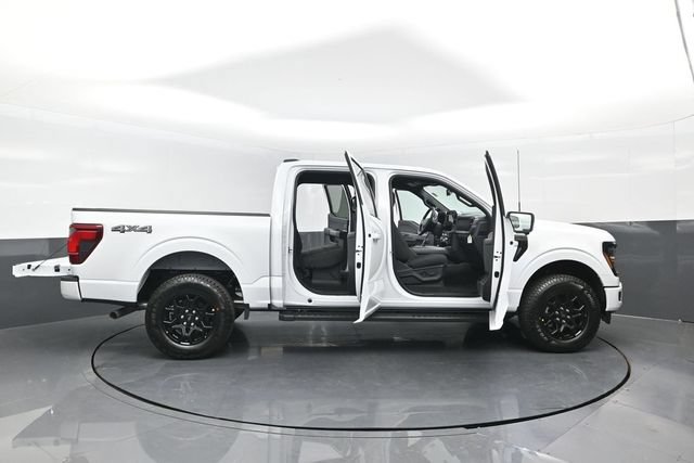 Certified 2025 Ford F150 XLT w/ Equipment Group 302A MID AWD/4WD image 31