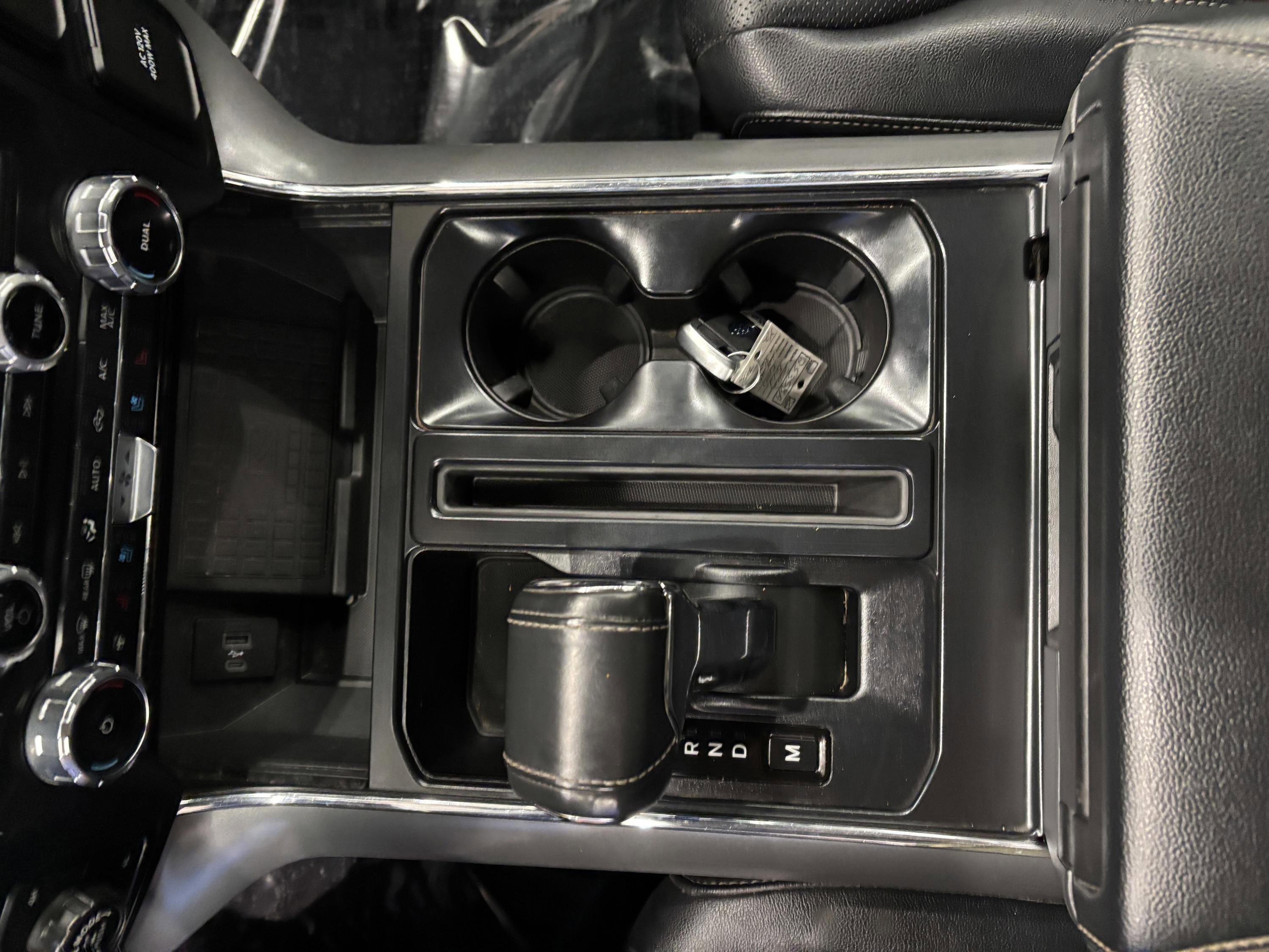 Certified 2022 Ford F150 Lariat w/ Equipment Group 502A High image 16