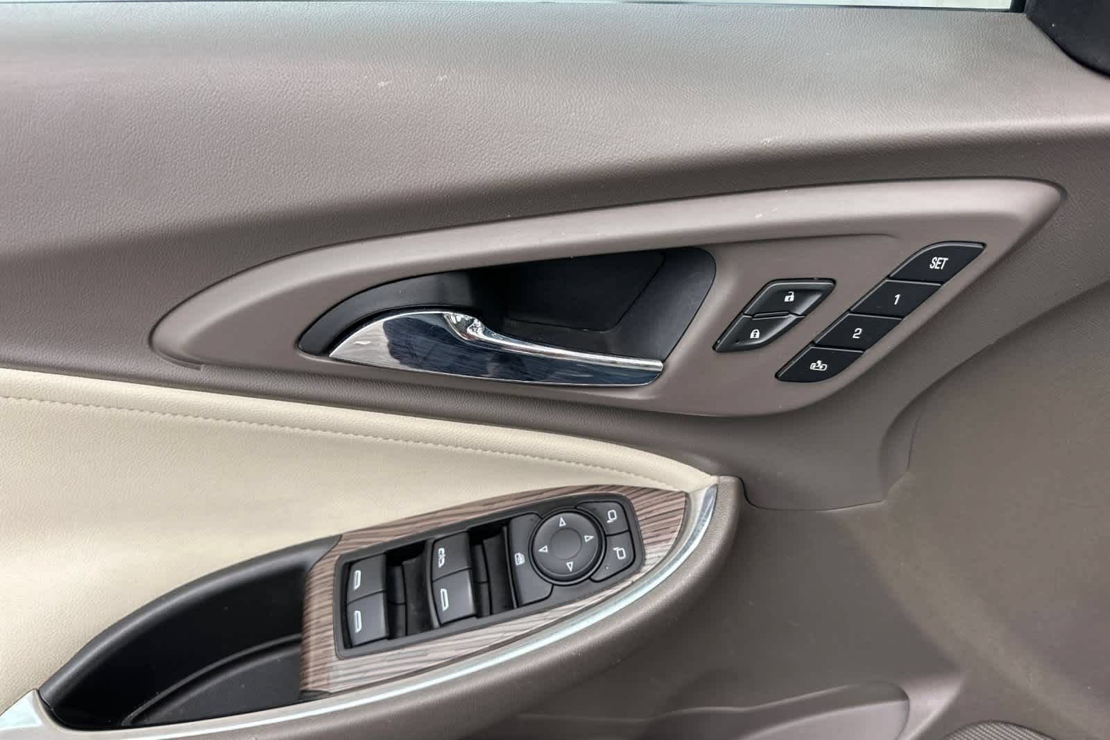 Used 2024 Chevrolet Malibu LT FWD image 13