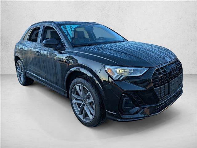 Used 2023 Audi Q3 2.0T Premium image 3