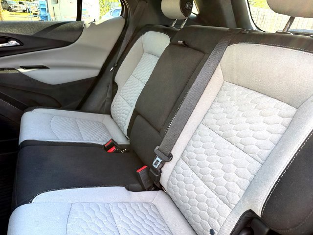 Used 2020 Chevrolet Equinox LS w/ LS Convenience Package FWD image 24