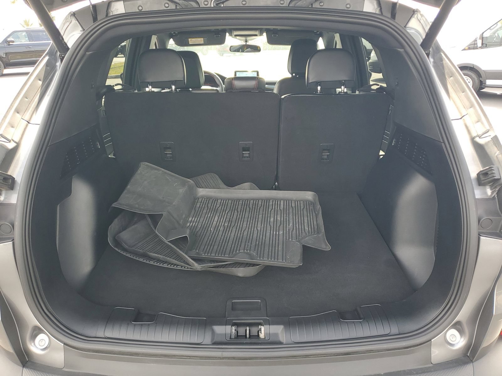 Certified 2025 Ford Escape ST-Line Select AWD/4WD image 7