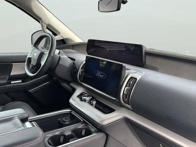 Certified 2025 Ford Expedition Active AWD/4WD image 10