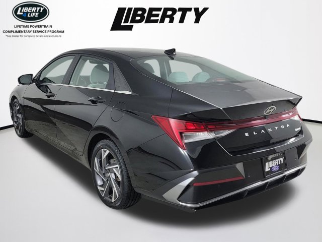 Used 2024 Hyundai Elantra Limited FWD image 5