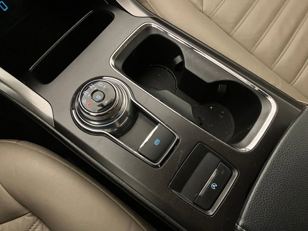 Certified 2017 Ford Fusion SE w/ Fusion SE Technology Package image 27