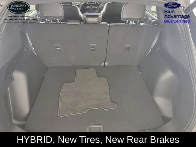 Certified 2024 Ford Escape ST-Line Select AWD/4WD image 16