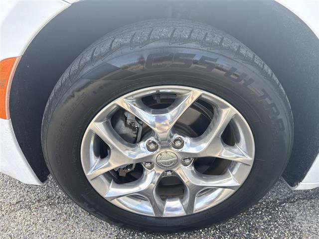 Used 2019 Chrysler Pacifica Limited FWD image 30