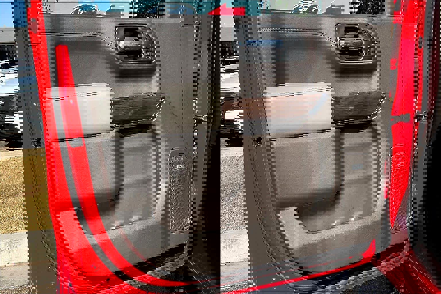 Used 2020 GMC Sierra 1500 SLT image 21