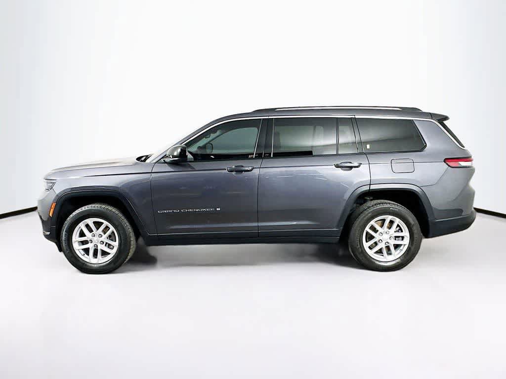 Used 2022 Jeep Grand Cherokee L Laredo w/ Luxury Tech Group I AWD/4WD image 3