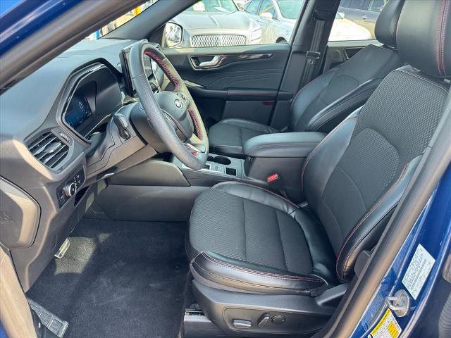 Certified 2023 Ford Escape ST-Line Select w/ Tech Pack #2 image 8