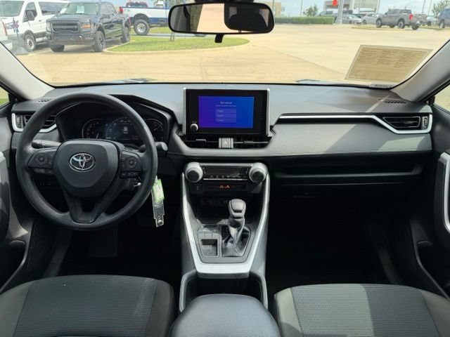 Used 2023 Toyota RAV4 LE FWD image 21