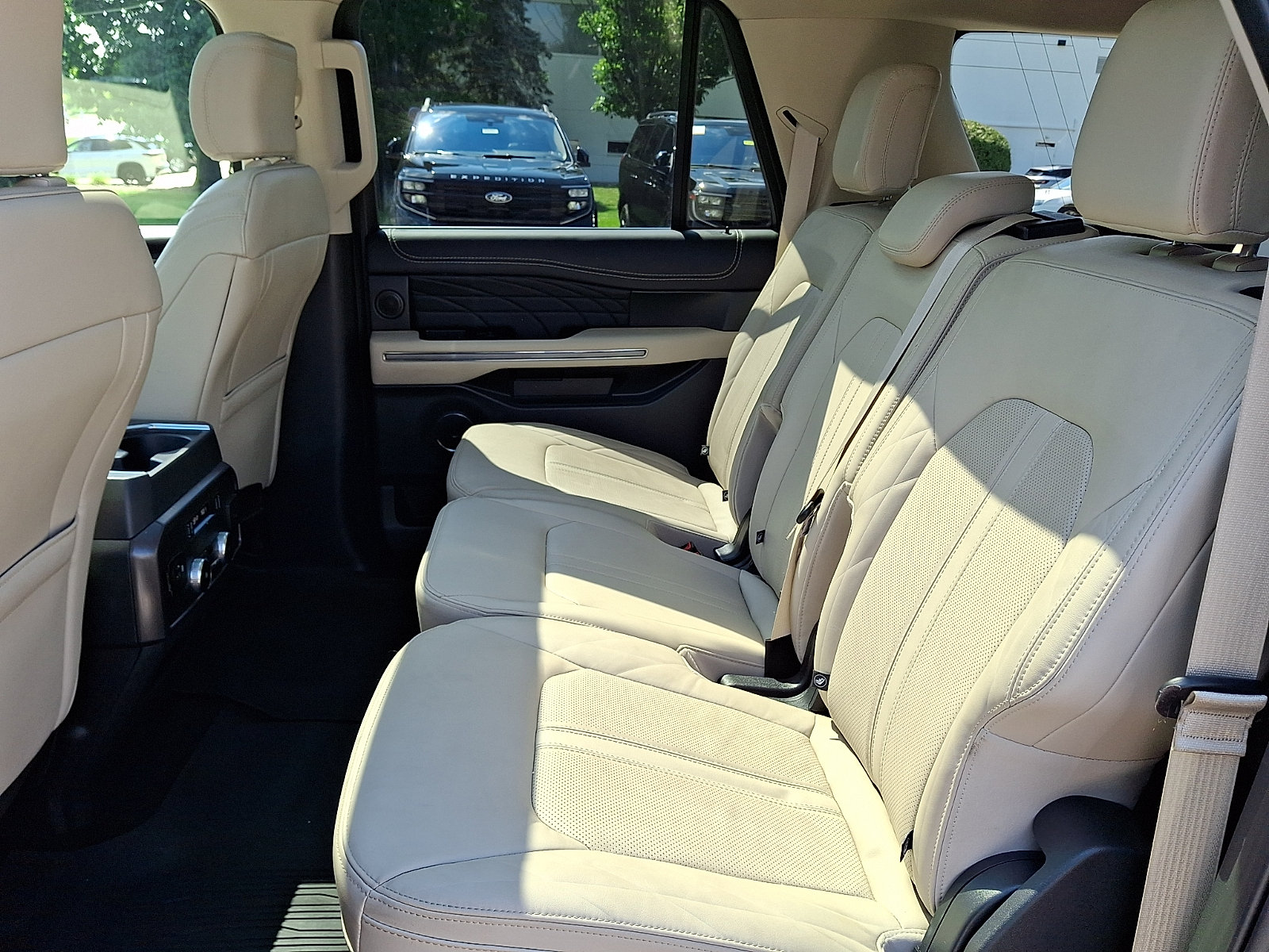 Certified 2023 Ford Expedition Max Platinum AWD/4WD image 13