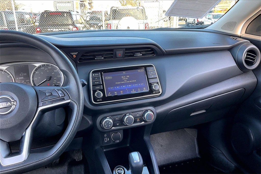 Used 2022 Nissan Kicks S image 5