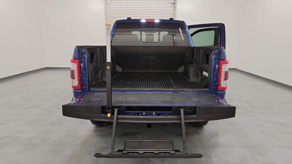 Certified 2022 Ford F150 Lariat w/ Equipment Group 502A High image 32