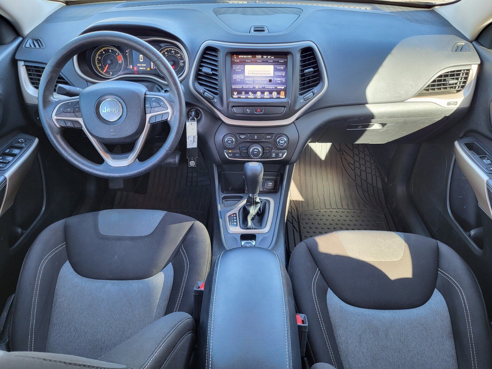 Used 2018 Jeep Cherokee Latitude image 13