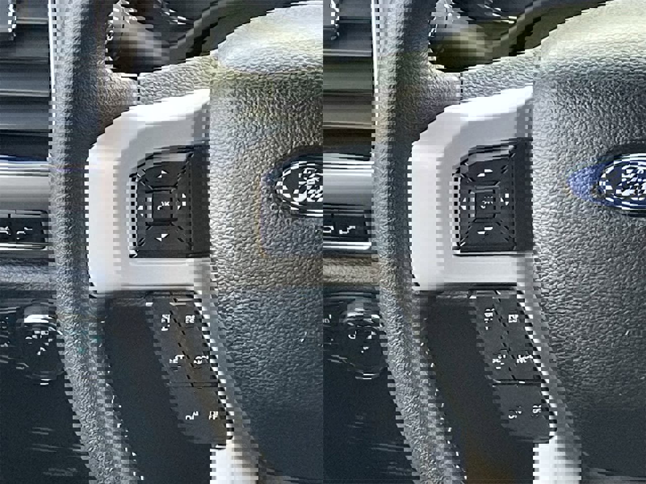 Certified 2021 Ford F250 Lariat w/ Lariat Ultimate Package image 19